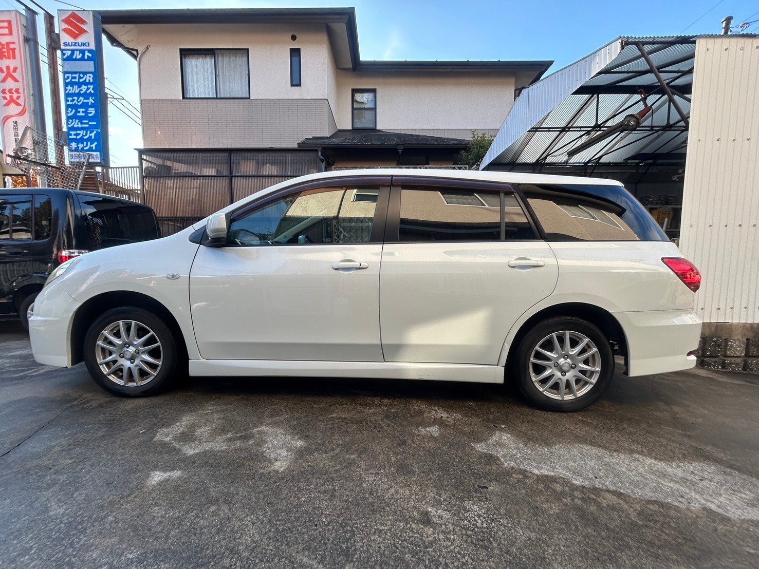 日産／ウイングロード1.5｜京都府・亀岡市で激安中古車や軽自動車をお探しなら、浅田自動車商会へ！お買い得な中古車を厳選しております。車検や定期メンテナンスもお任せください。