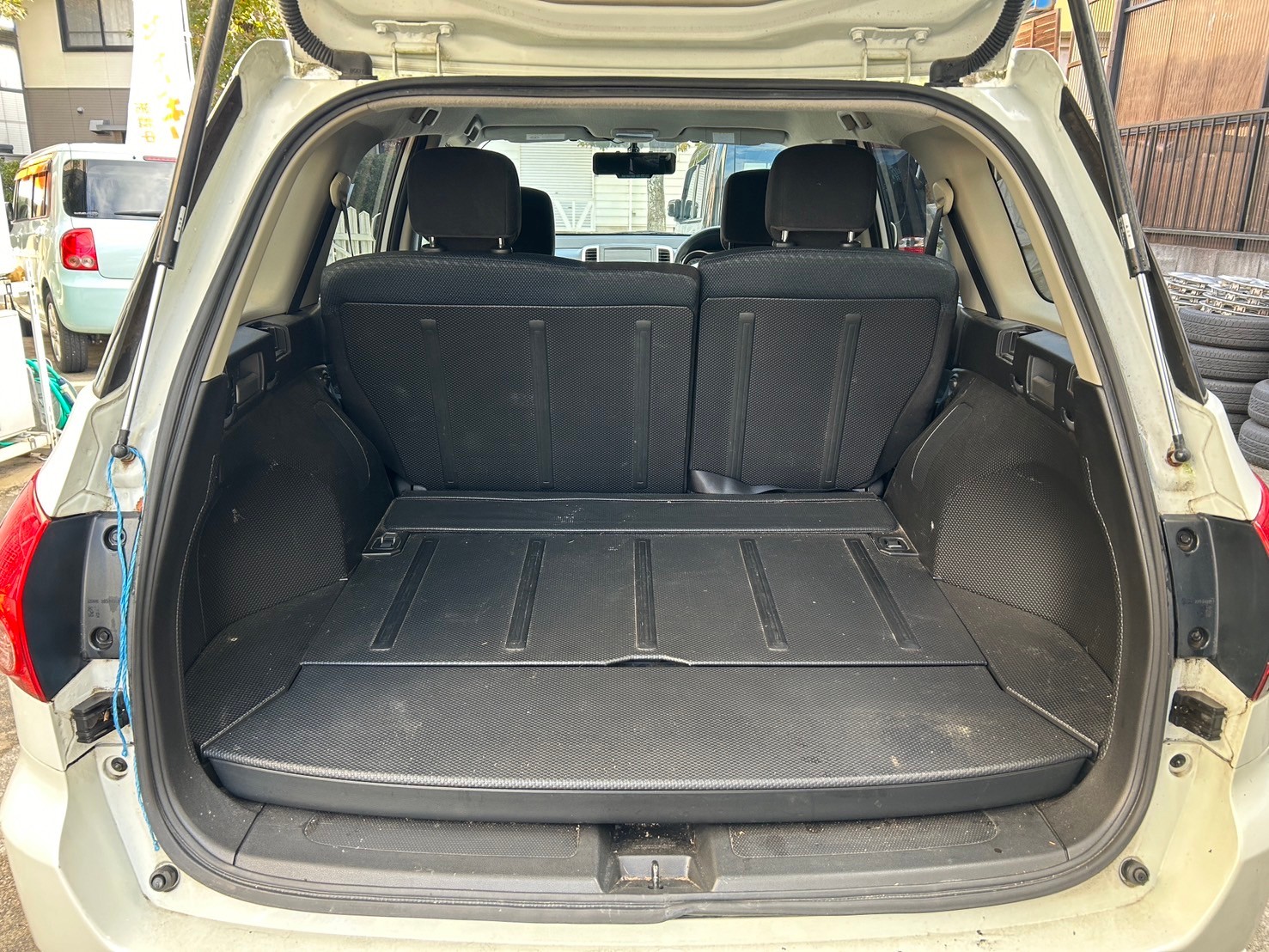 日産／ウイングロード1.5｜京都府・亀岡市で激安中古車や軽自動車をお探しなら、浅田自動車商会へ！お買い得な中古車を厳選しております。車検や定期メンテナンスもお任せください。