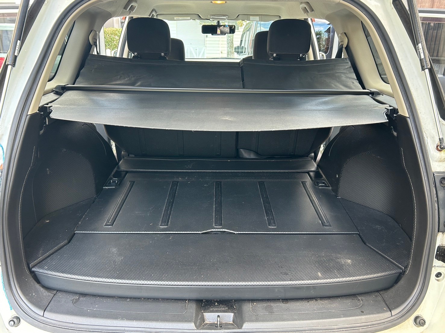 日産／ウイングロード1.5｜京都府・亀岡市で激安中古車や軽自動車をお探しなら、浅田自動車商会へ！お買い得な中古車を厳選しております。車検や定期メンテナンスもお任せください。