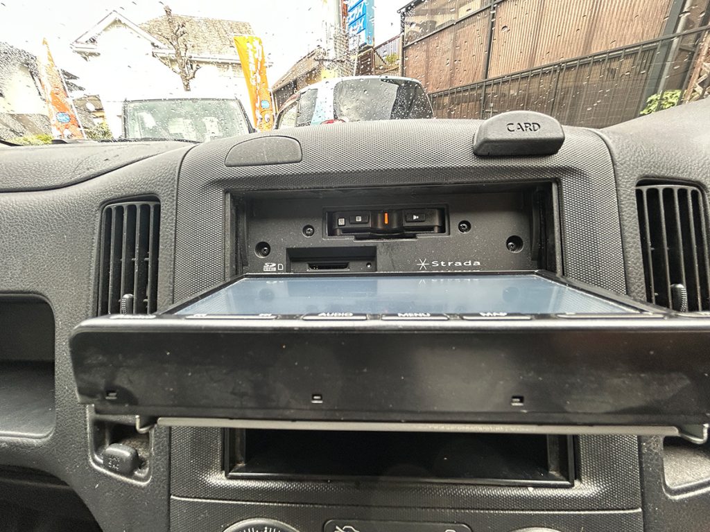 日産/NV150AD|京都府・亀岡市で激安中古車や軽自動車をお探しなら、【浅田自動車商会】へ!お買い得な中古車を厳選しております。車検や定期メンテナンスもお任せください。