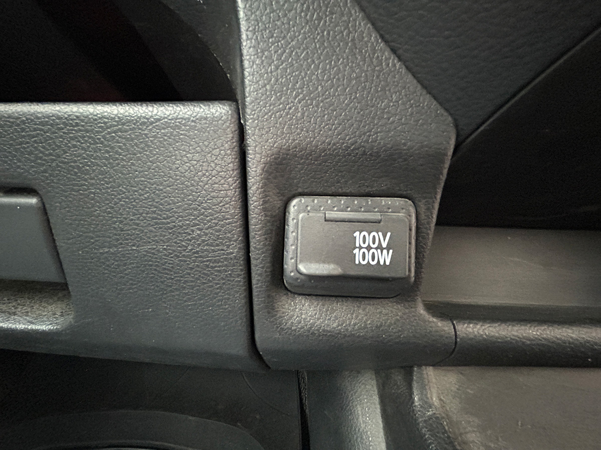 日産／NV150AD｜京都府・亀岡市で激安中古車や軽自動車をお探しなら、【浅田自動車商会】へ！お買い得な中古車を厳選しております。車検や定期メンテナンスもお任せください。