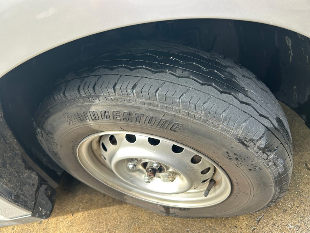 日産/NV150AD|京都府・亀岡市で激安中古車や軽自動車をお探しなら、【浅田自動車商会】へ!お買い得な中古車を厳選しております。車検や定期メンテナンスもお任せください。