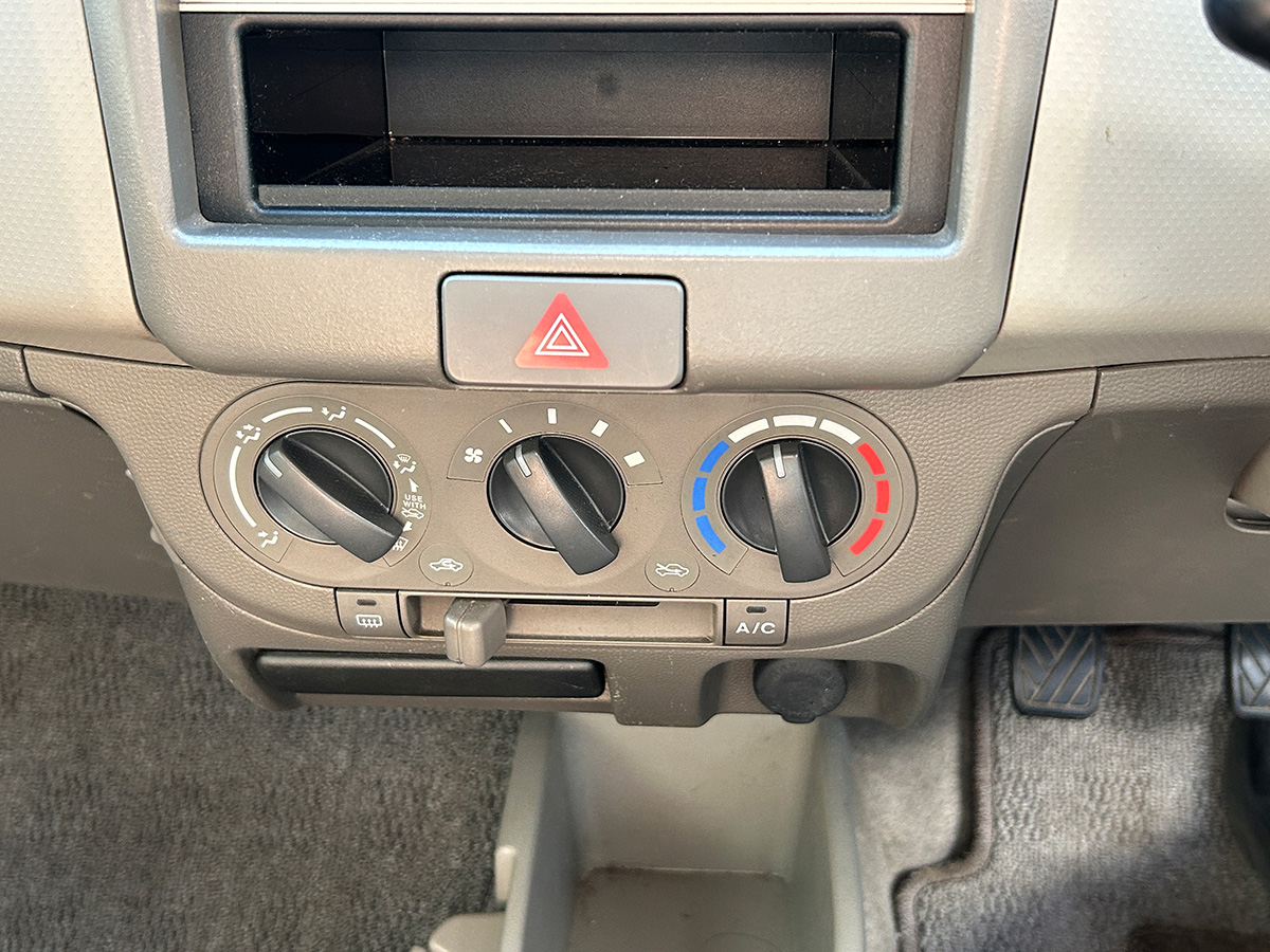 スズキ／アルト｜京都府・亀岡市で激安中古車や軽自動車をお探しなら、【浅田自動車商会】へ！お買い得な中古車を厳選しております。車検や定期メンテナンスもお任せください。