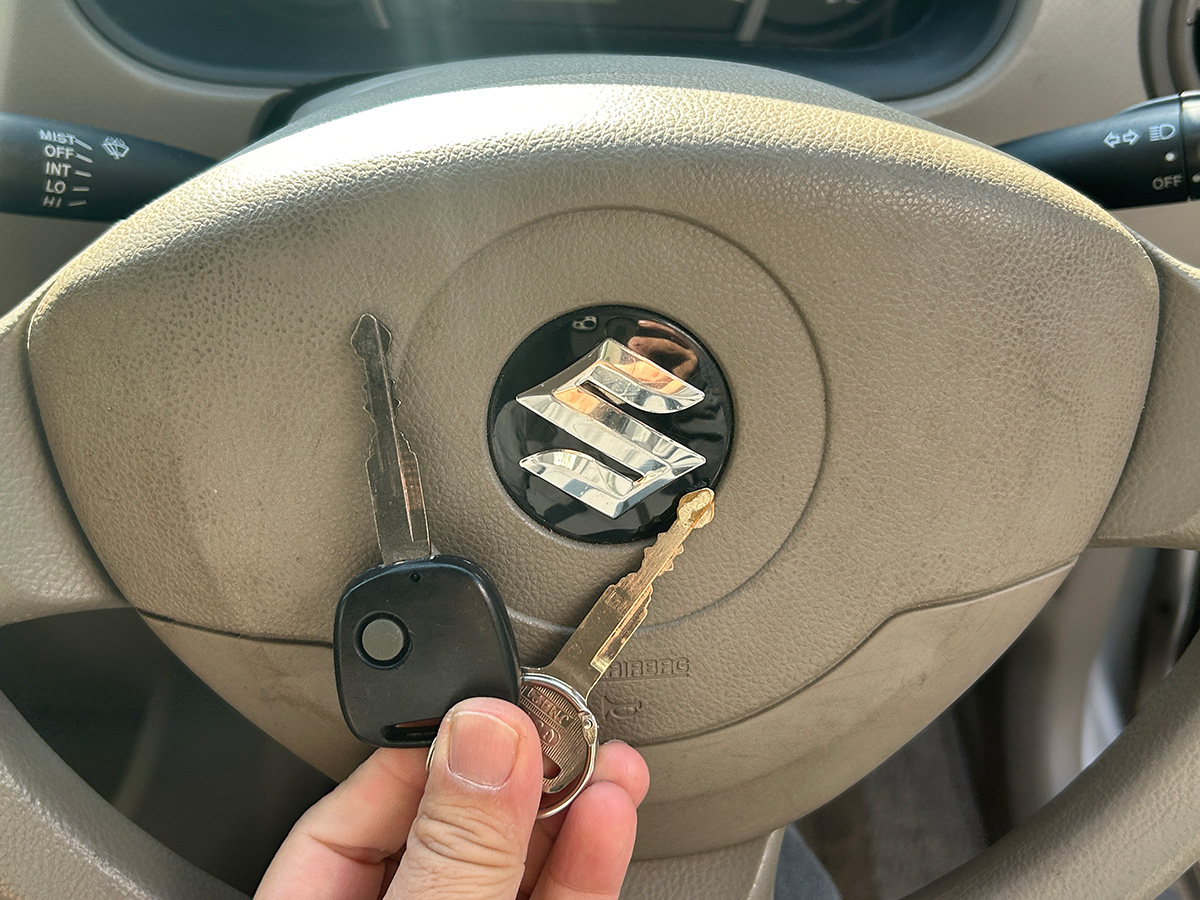 スズキ／アルト｜京都府・亀岡市で激安中古車や軽自動車をお探しなら、【浅田自動車商会】へ！お買い得な中古車を厳選しております。車検や定期メンテナンスもお任せください。