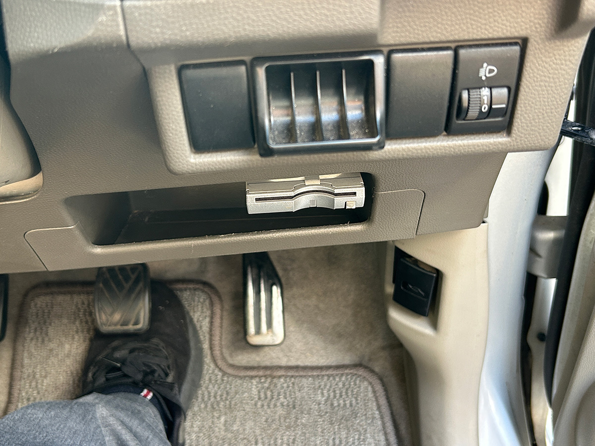 スズキ／アルト｜京都府・亀岡市で激安中古車や軽自動車をお探しなら、【浅田自動車商会】へ！お買い得な中古車を厳選しております。車検や定期メンテナンスもお任せください。