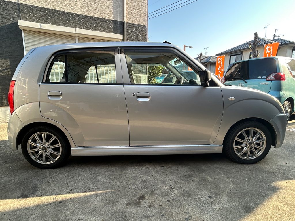 スズキ/アルト|京都府・亀岡市で激安中古車や軽自動車をお探しなら、【浅田自動車商会】へ!お買い得な中古車を厳選しております。車検や定期メンテナンスもお任せください。