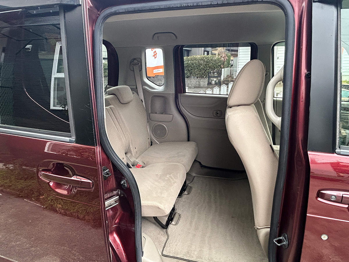 ホンダ／N-BOX　GLパッケージ（レッド）｜京都府・亀岡市で激安中古車や軽自動車をお探しなら、【浅田自動車商会】へ！お買い得な中古車を厳選しております。車検や定期メンテナンスもお任せください。