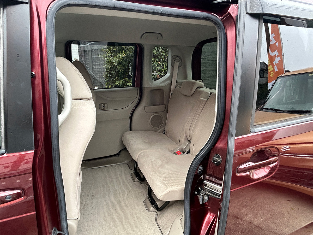 ホンダ／N-BOX　GLパッケージ（レッド）｜京都府・亀岡市で激安中古車や軽自動車をお探しなら、【浅田自動車商会】へ！お買い得な中古車を厳選しております。車検や定期メンテナンスもお任せください。