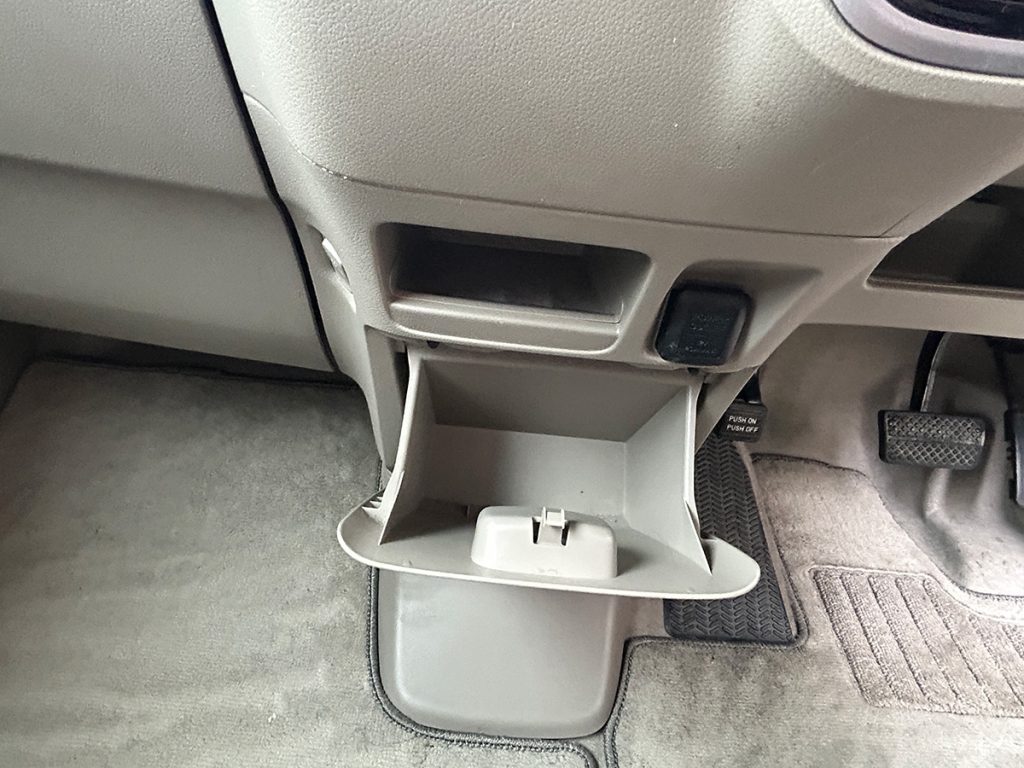 ホンダ/N-BOX GLパッケージ(レッド)|京都府・亀岡市で激安中古車や軽自動車をお探しなら、【浅田自動車商会】へ!お買い得な中古車を厳選しております。車検や定期メンテナンスもお任せください。