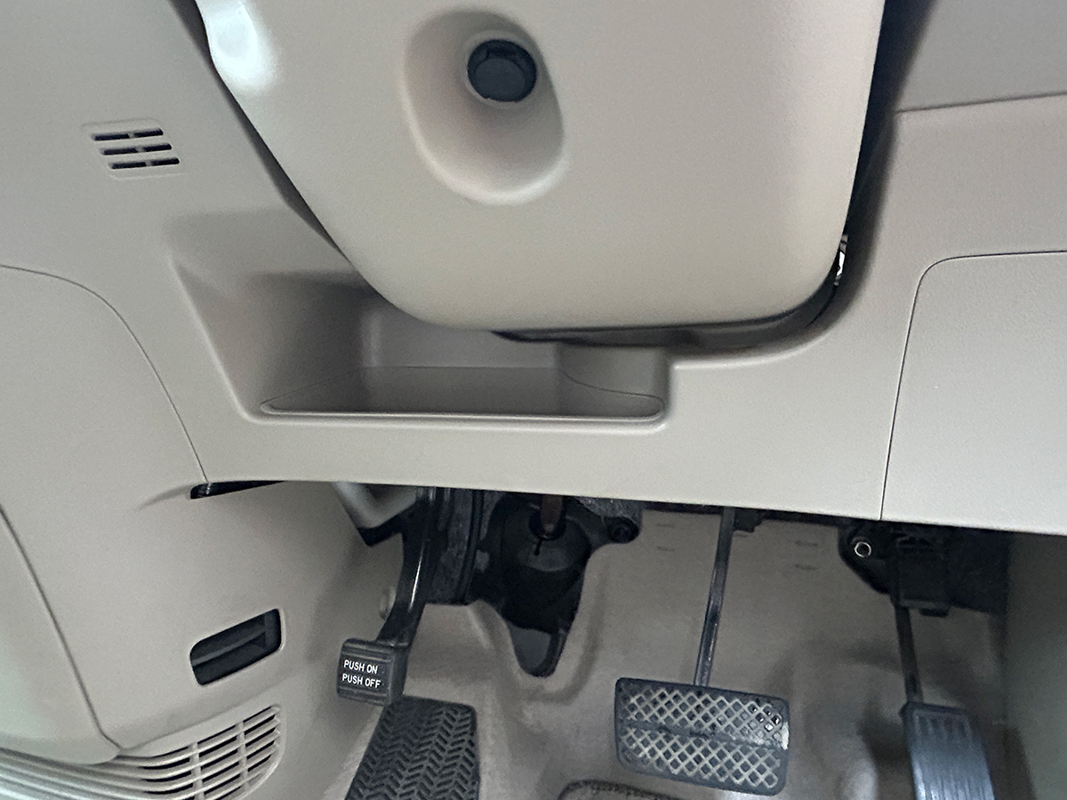 ホンダ／N-BOX　GLパッケージ（レッド）｜京都府・亀岡市で激安中古車や軽自動車をお探しなら、【浅田自動車商会】へ！お買い得な中古車を厳選しております。車検や定期メンテナンスもお任せください。