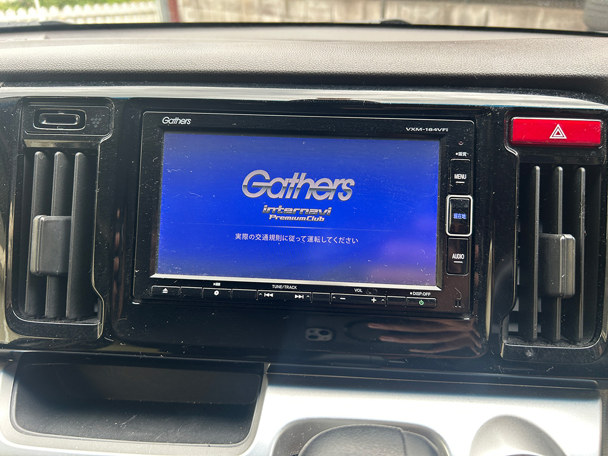 ホンダ／N-WGN　660 G SSパッケージ　新品タイヤ ドラレコ コーナーセンサー （プレミアムホワイト・パールII）｜京都府・亀岡市で激安中古車や軽自動車をお探しなら、【浅田自動車商会】へ！お買い得な中古車を厳選しております。車検や定期メンテナンスもお任せください。