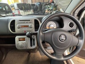 日産／モコ 660 E ショコラティエ（パール）