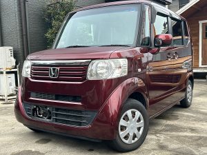 ホンダ／N-BOX　GLパッケージ（レッド）｜京都府・亀岡市で激安中古車や軽自動車をお探しなら、【浅田自動車商会】へ！お買い得な中古車を厳選しております。車検や定期メンテナンスもお任せください。