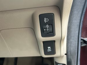 ホンダ／N-BOX　GLパッケージ（レッド）｜京都府・亀岡市で激安中古車や軽自動車をお探しなら、【浅田自動車商会】へ！お買い得な中古車を厳選しております。車検や定期メンテナンスもお任せください。