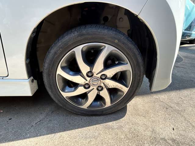 日産／ルークス 660 ハイウェイスター（スノーパールホワイト3コートパール）