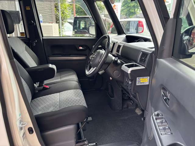 ダイハツ／ウェイク 660 G SA 4WD（ホワイトパール）