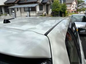 トヨタ／カローラフィールダー 1.5 ハイブリッド（ホワイトパールクリスタルシャイン）